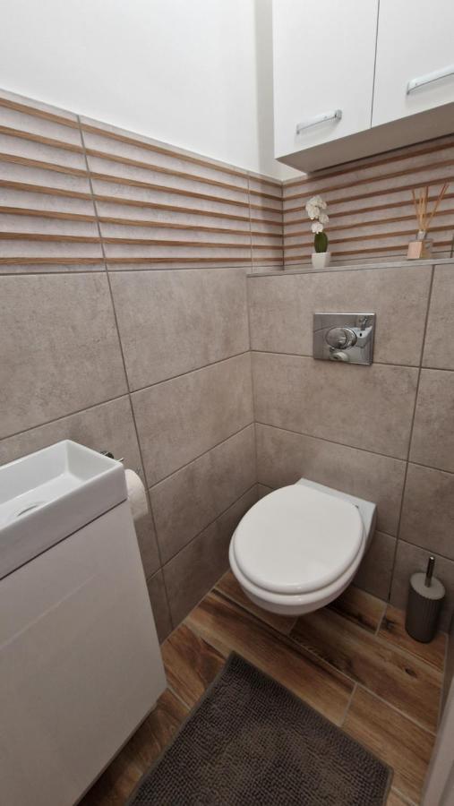 Anida Holiday Home Σόπρον Εξωτερικό φωτογραφία